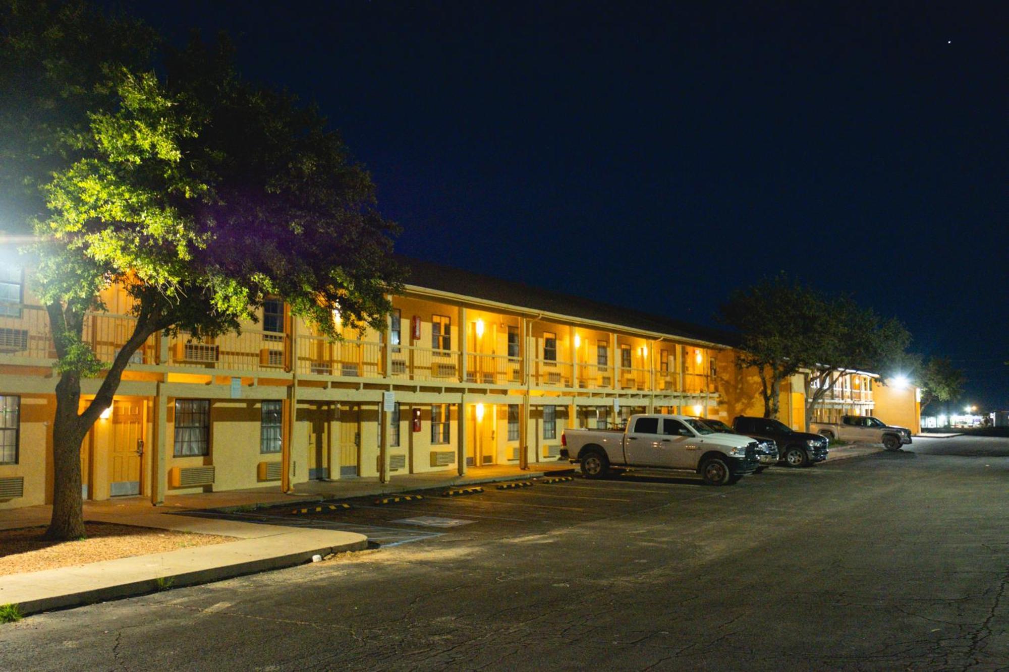 Baymont By Wyndham Hotel Fort Stockton Exterior foto